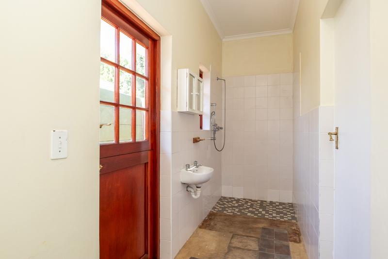 5 Bedroom Property for Sale in Bergvliet Western Cape